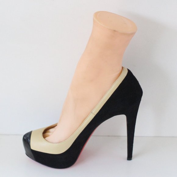 Christian Louboutin Black Mago Platform Pumps - Picture 2 of 13